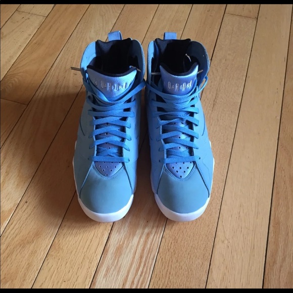 Jordan Other - Jordan 7 retro Pantone men’s size 11.5